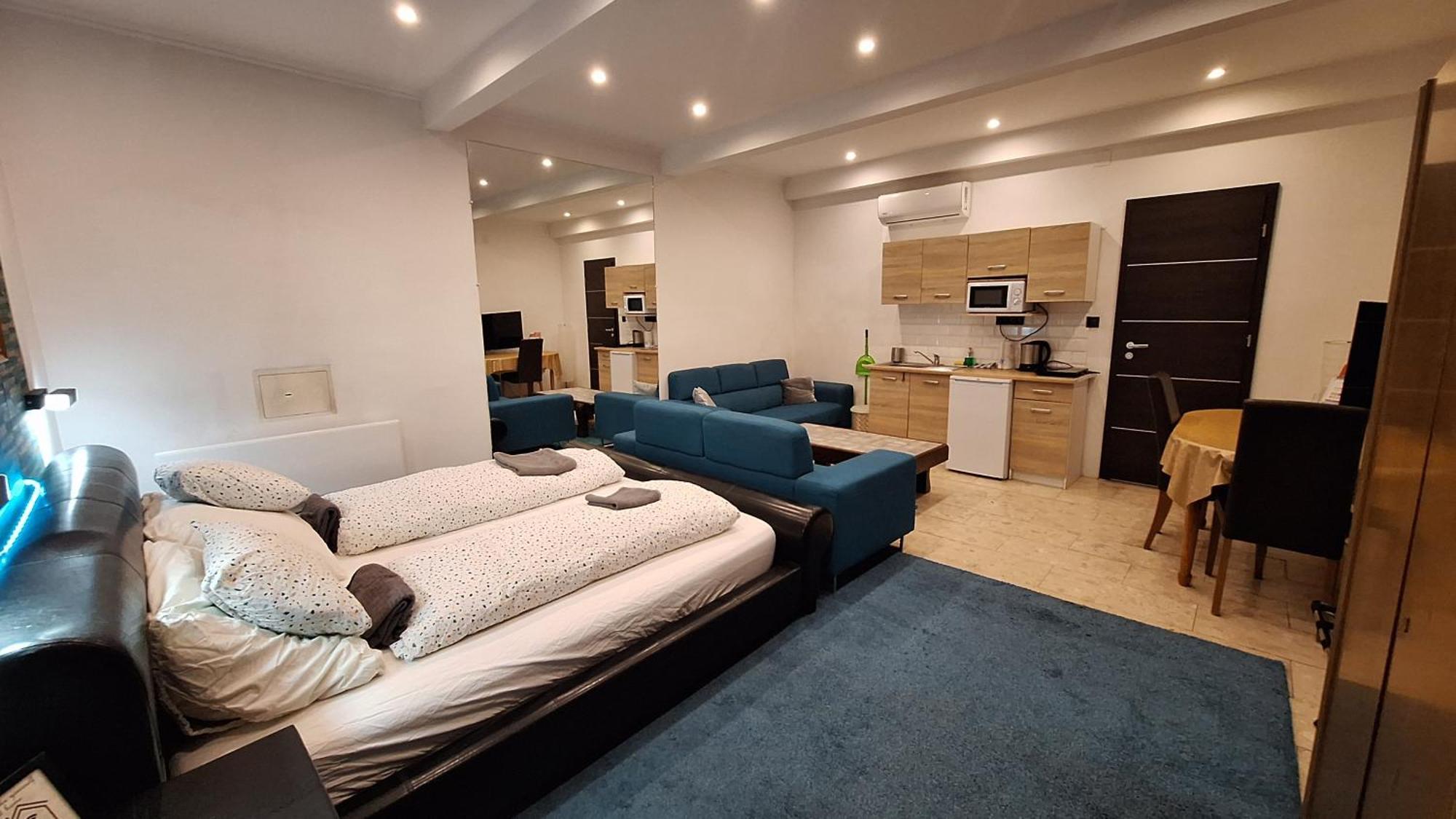Littlepanther Budapest Ngoại thất bức ảnh