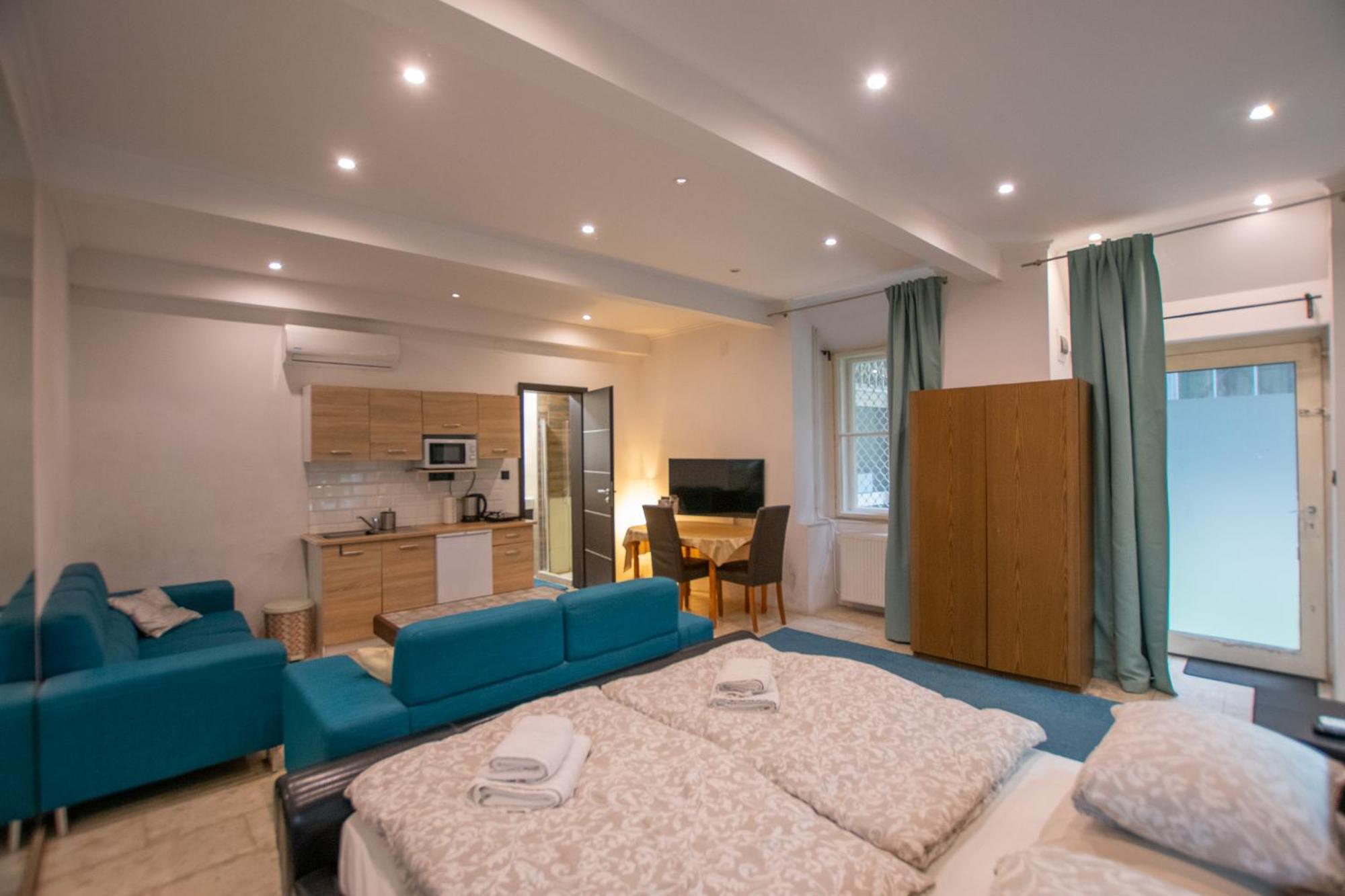 Littlepanther Budapest Ngoại thất bức ảnh
